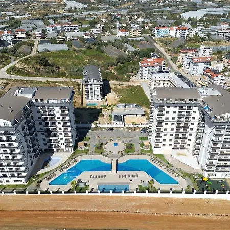 Family Friendly With Pool 1 1 Sallon *