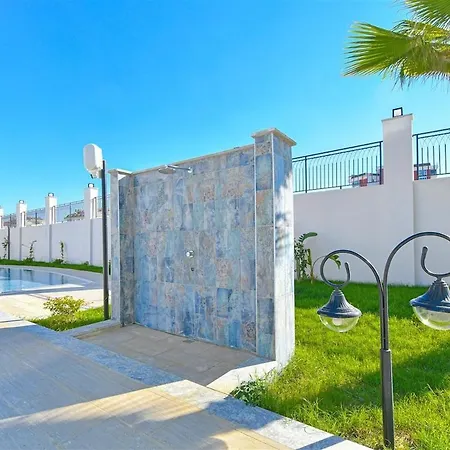 Family Friendly With Pool 1 1 Sallon Holiday home